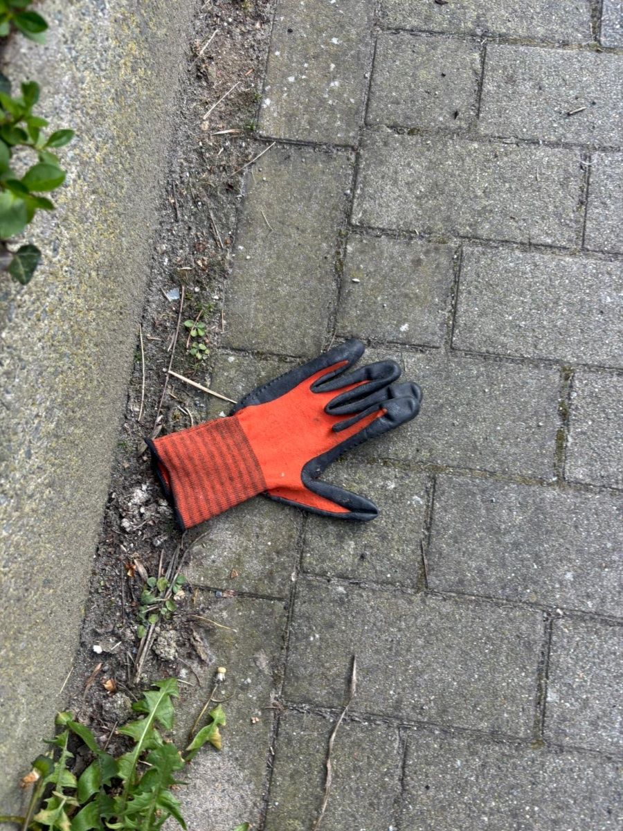 red glove found on 7 Apr 2026