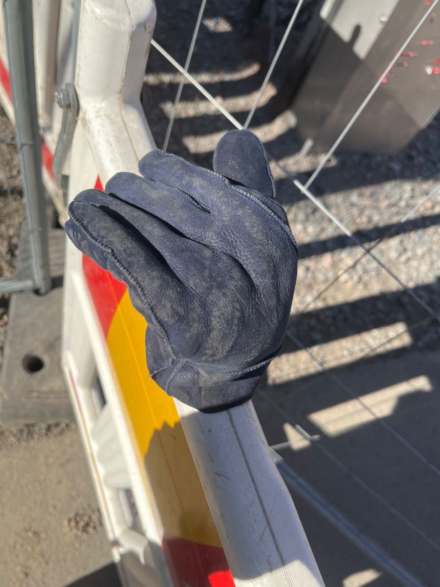 blue glove found on 12 Apr 2026