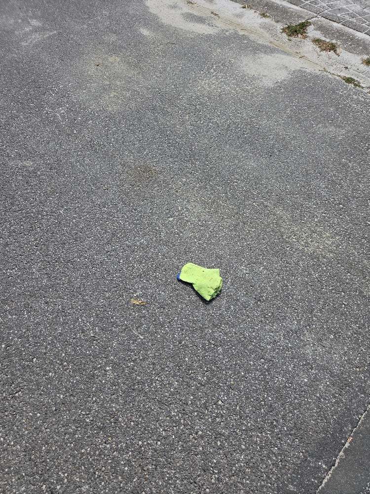 Lost yellow glove found in Belgium