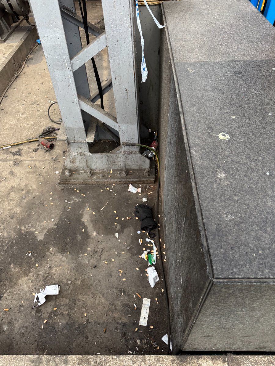 black glove found on 20 Feb 2026